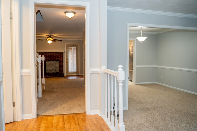 Photo - 1026 Tottenham Ln