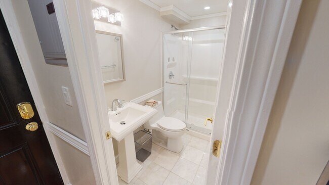 Photo - 290 Beacon St Unit 2