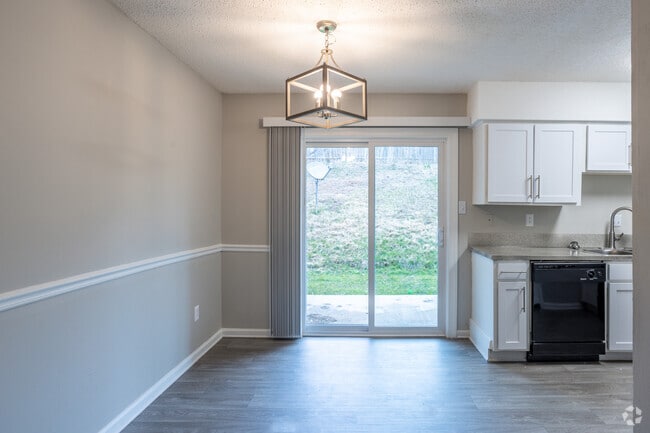 2HAB, 1.5BA: 975 ft² - x - Cedar Ridge Apartments