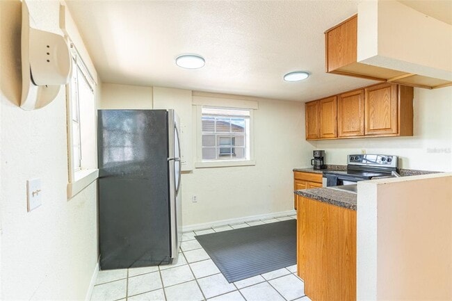 Photo - 225 W Northside Dr