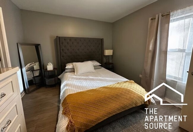 Photo - 811 S Kedzie Ave