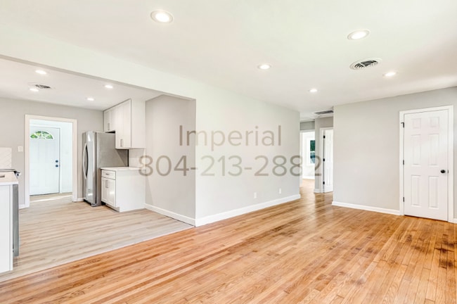Photo - 4261 Sheffield Rd