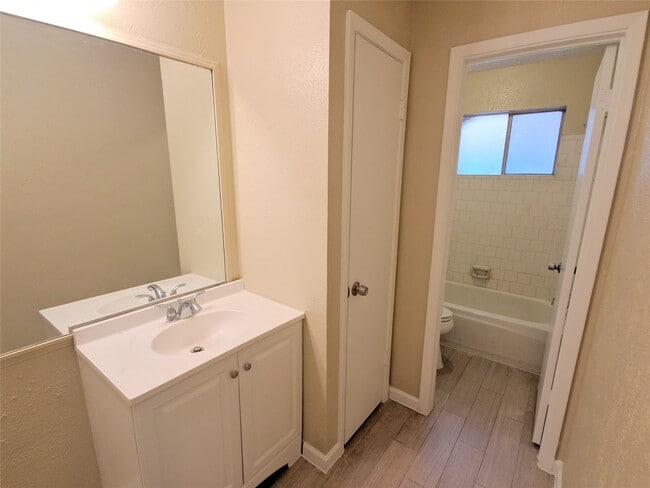 Photo - 4410 Dawn Creek Ln