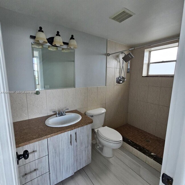 Photo - 15600 NW 7th Ave Unit 703