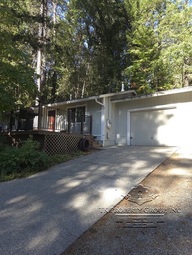 Building Photo - 16048 Mountain View Dr Rental