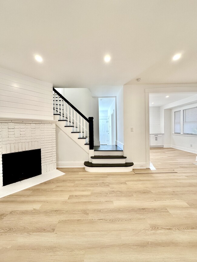 Photo - 23 Beecher Pl