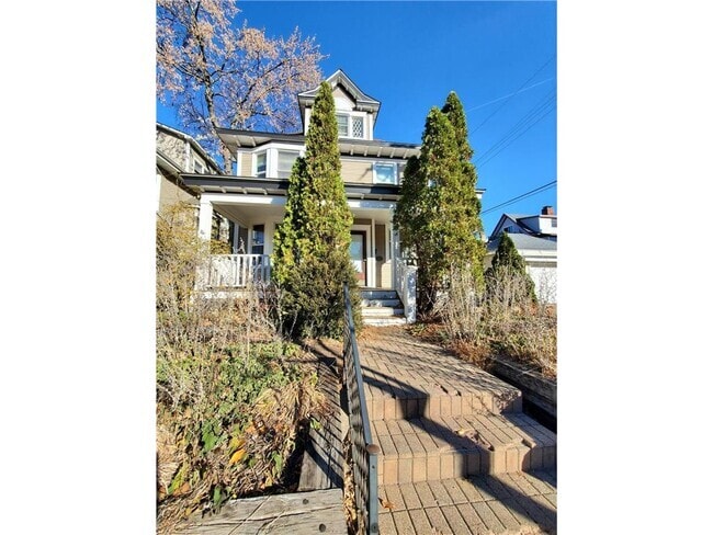 Building Photo - 1712 W 31st St Rental