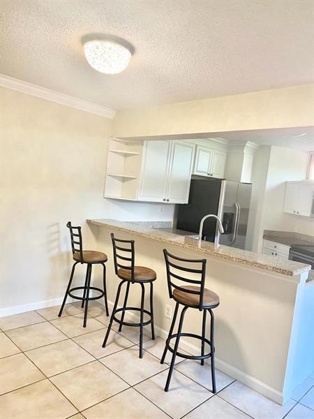 Building Photo - 8099 Severn Dr Unit C Rental