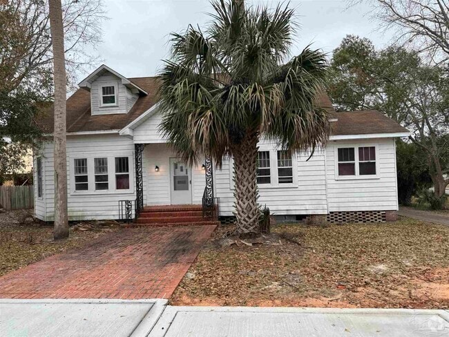 Building Photo - 5108 Escambia St Rental