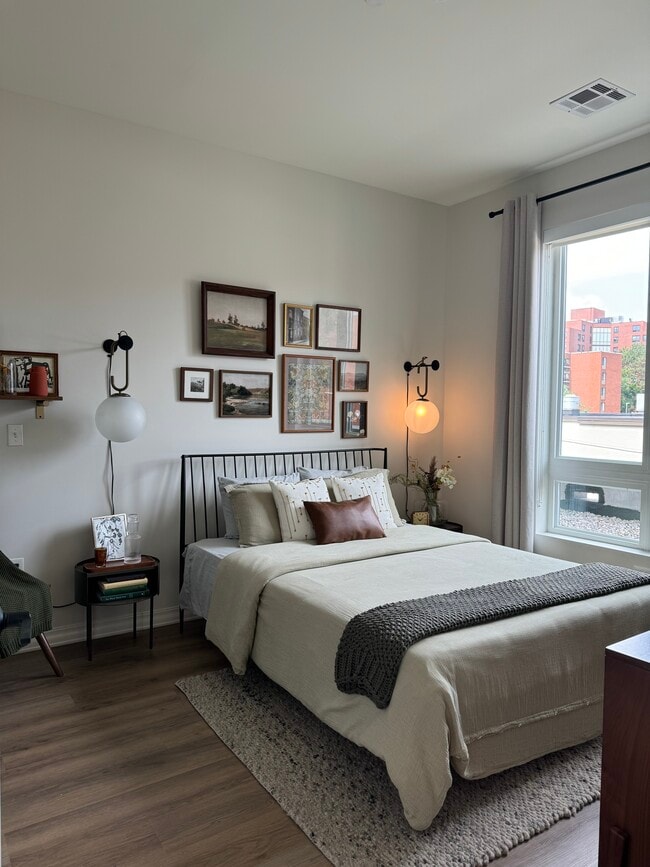 Photo - 817 Washington St