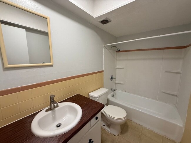 Photo - 8136 Troost Ave