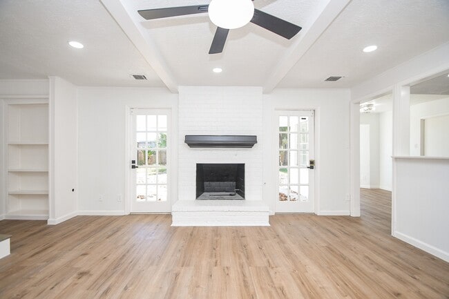 Building Photo - 7703 Braesridge Ct