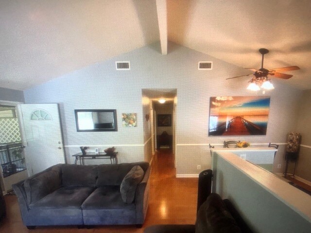 living room to the bedrooms - 13 Waikalani Pl