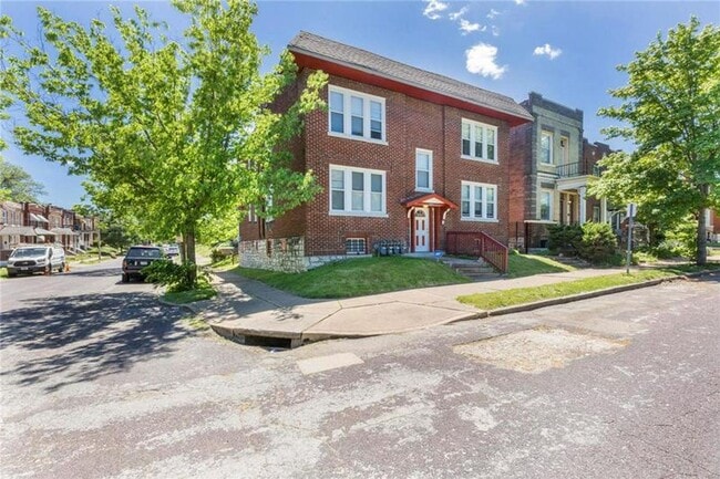 Photo - 3300 Miami St Unit 1E