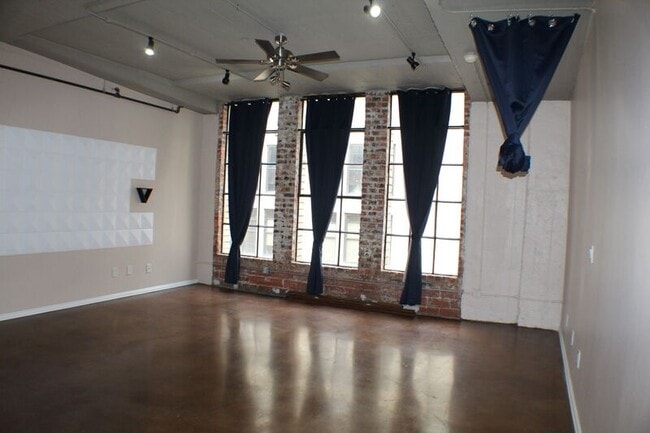 1122 Jackson St Unit SoCo Urban Lofts