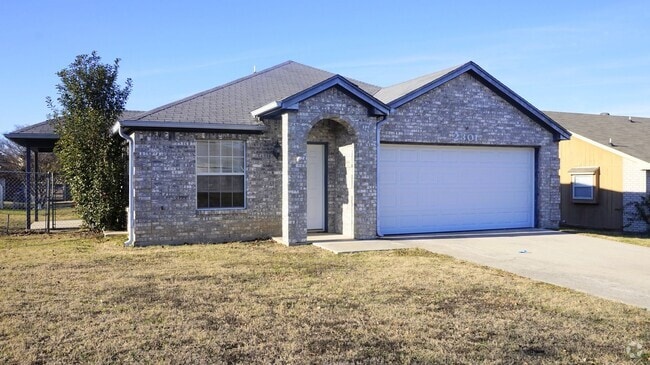 Building Photo - 2301 Flintstone Cir Rental