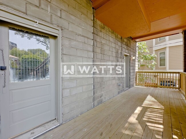 Building Photo - 1022 28th Pl S Unit #2