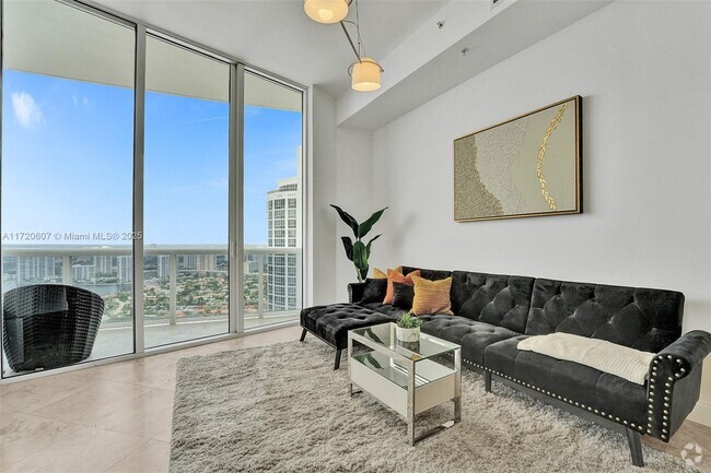 Building Photo - 18101 Collins Ave Unit # PH206 Rental