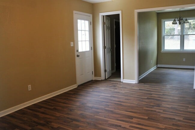 Photo - 1600 Mazor Dr