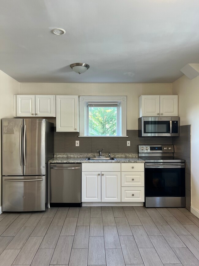 Photo - 71 Byram Rd Unidad 2