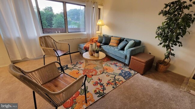 Photo - 1501 S George Mason Dr Unidad 23