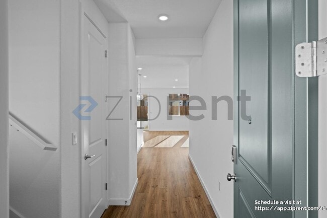 Photo - 1710 Halo Ave