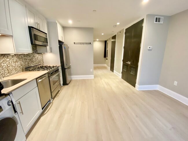 Photo - 2298 Champlain St NW Unit A