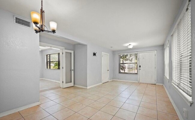 Photo - 1277 Mayfair Rd