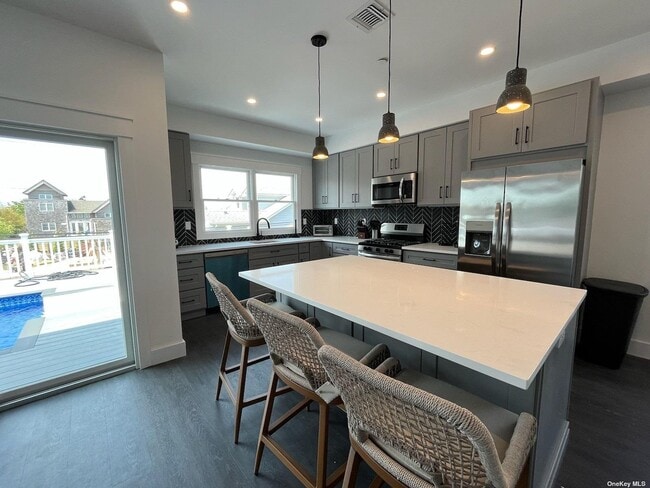 Photo - 334 Dehnhoff Walk