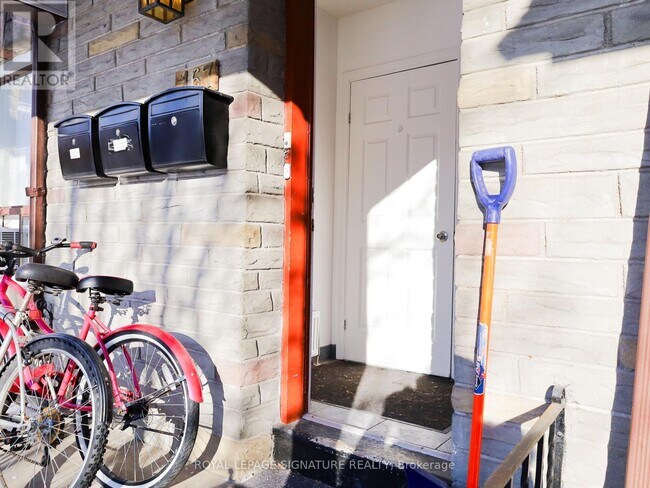 Photo - 167 Westmount Ave