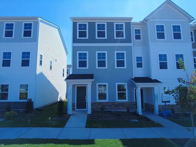 Building Photo - 5106 Fir Tree Ln Rental