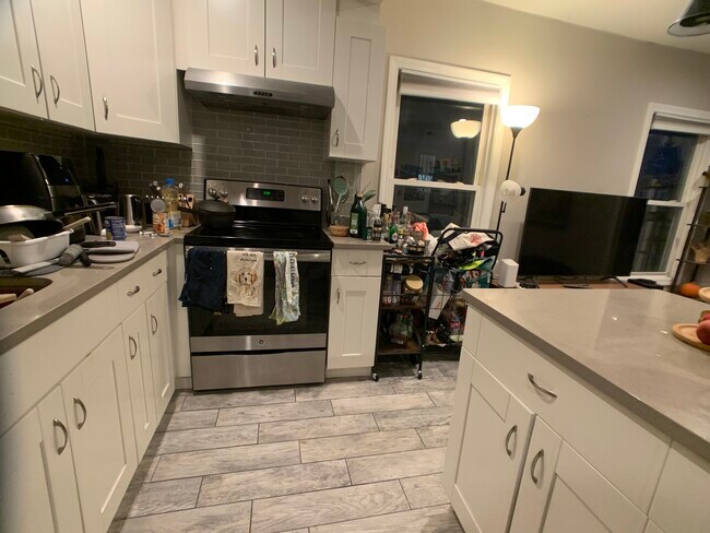 Photo - 78 Linden St Unit 2