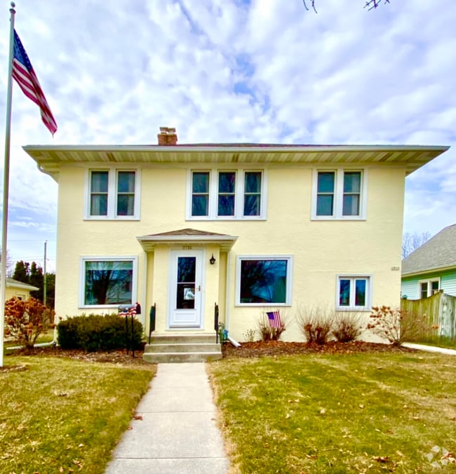 Building Photo - 2126 N 23rd St Rental