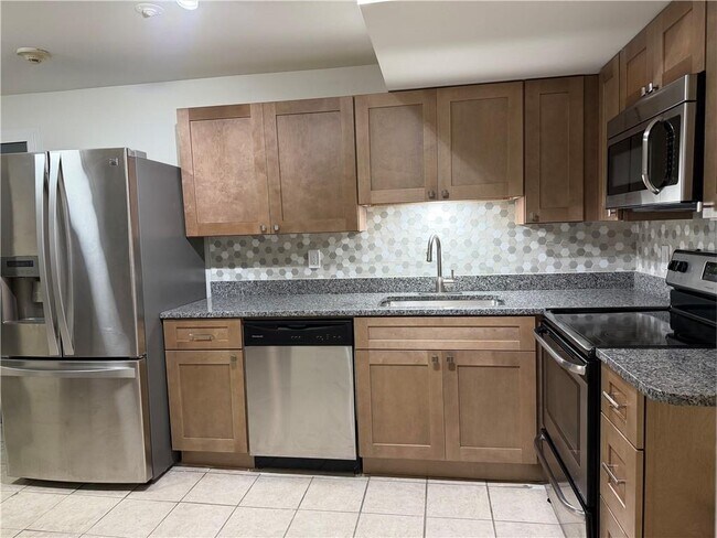 Photo - 1190 Charles St Unit 6