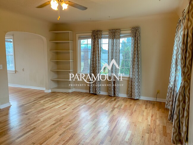 Photo - Cozy 2 Bed 1 Bath with Partial Water Views...