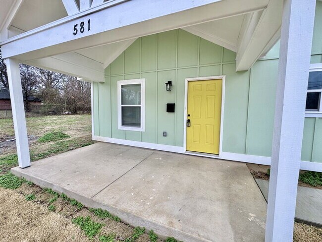 Photo - 581 Gilleas Rd