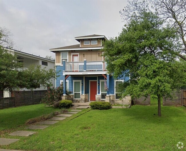 Building Photo - 4420 Red River St Rental