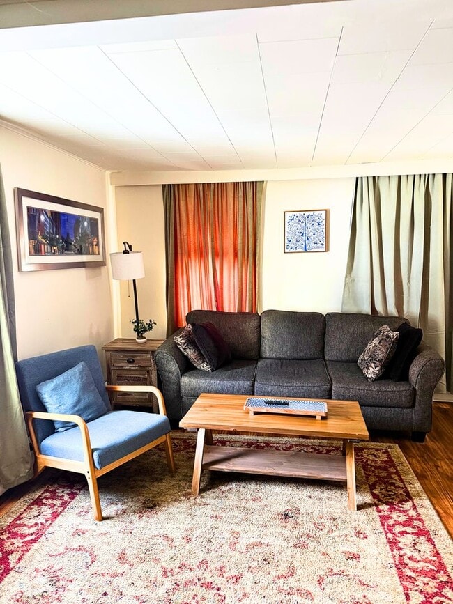 Building Photo - 98 Grant St Unit 98 Grant Street