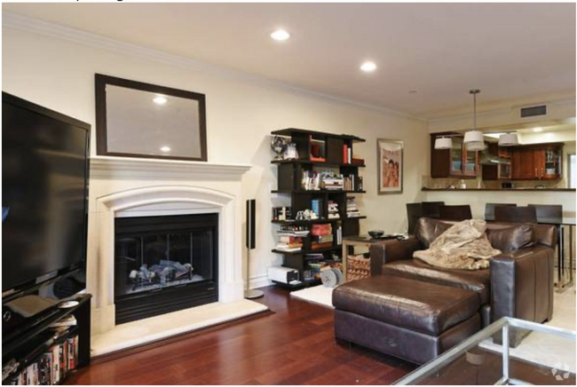 Building Photo - 1417 S Westgate Ave Unit 1 Rental