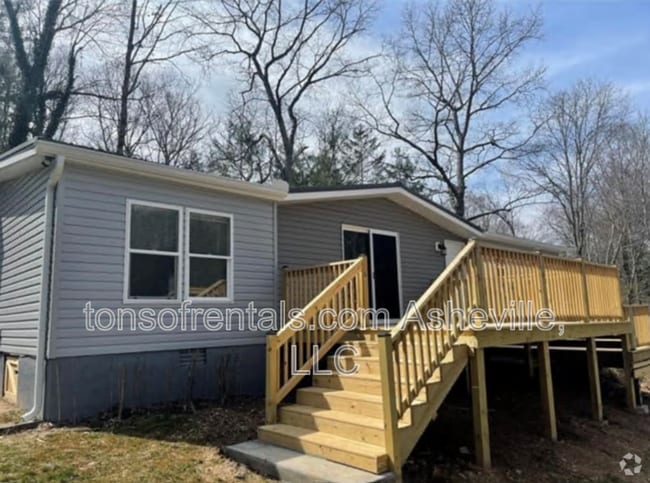 Building Photo - 70 Woodscape Dr Rental