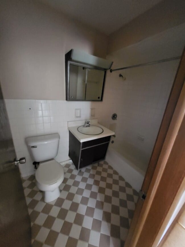 Photo - Lincoln Unit 32
