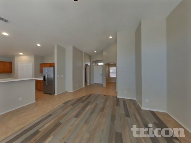 Photo - 8625 W Chickasaw St