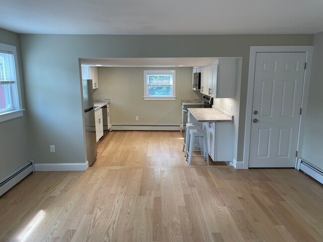 Photo - 206-208 Mammoth Rd