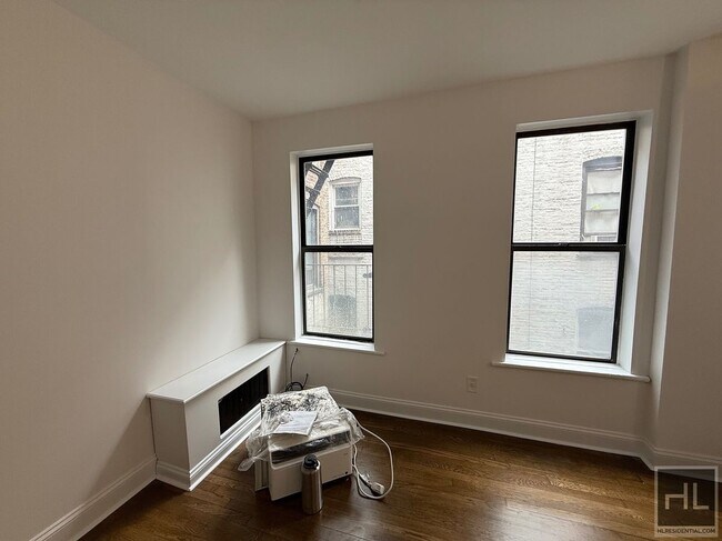 Photo - YORK AVENUE Unit 3D