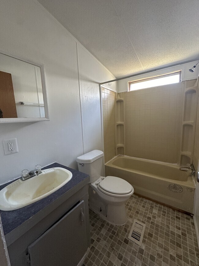 7150 Seward Cir House House Rental in Pfafftown, NC