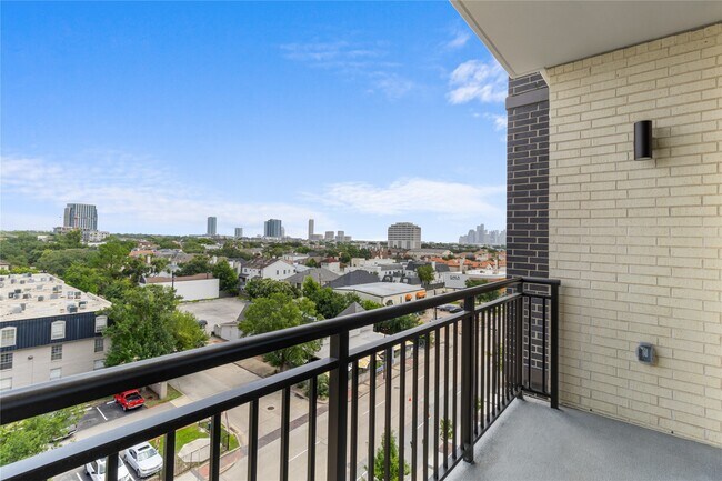 Building Photo - 2311 Westheimer Rd Unit 714