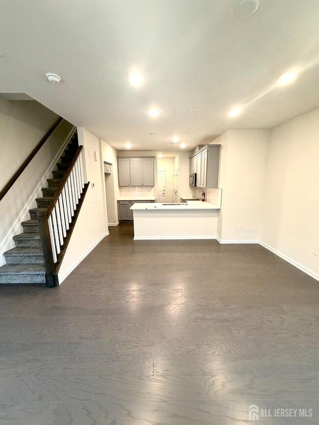 Photo - 808 Sadie Cir