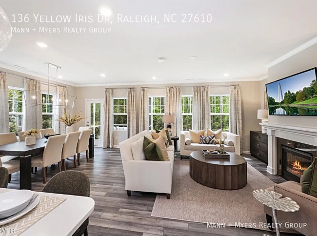 Photo - 136 Yellow Iris Dr