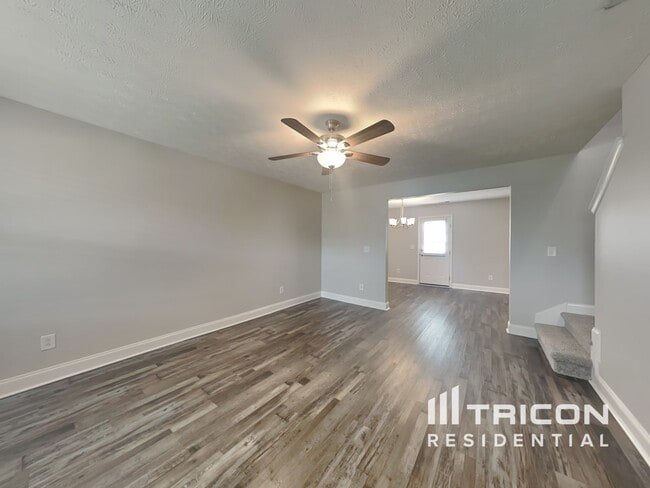 Photo - 1020 Berra Dr