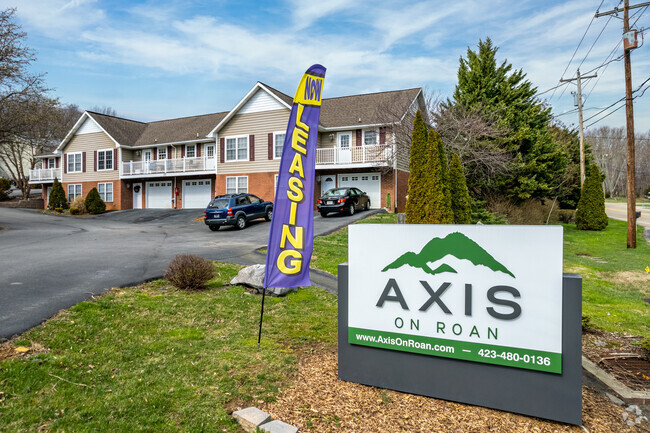 Property Entrance - Axis on Roan Apartments